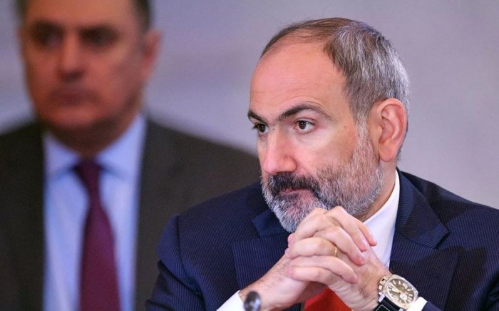    Paşinyan Rusiya Baş nazirinin müavini ilə görüşdü     
