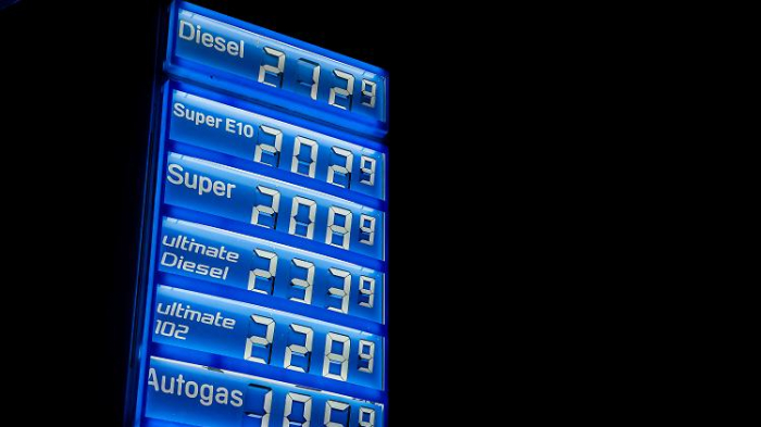   Benzin sprengt 2-Euro-Marke - Diesel mehr als 2,10 Euro  