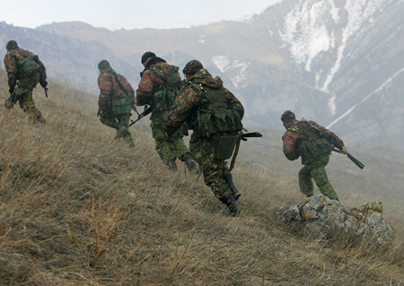   Russische Spione bereiten sich auf das Training in Armenien vor  