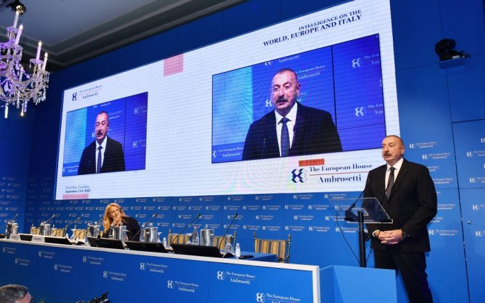       İlham Əliyev:    "Biz əbədi olaraq müstəqil yaşamaq istəyirik"   