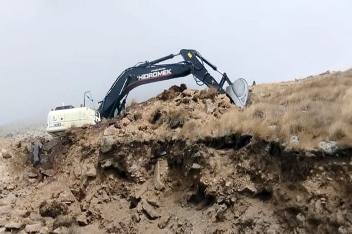   Una excavadora fue atacada a tiros en Lachin  