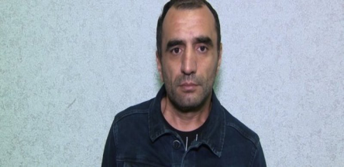 Bakıda qadının boyunbağısını dartıb qaçdı - VİDEO
Bakıda qadının boyunbağısını dartıb qaçdı - VİDEO