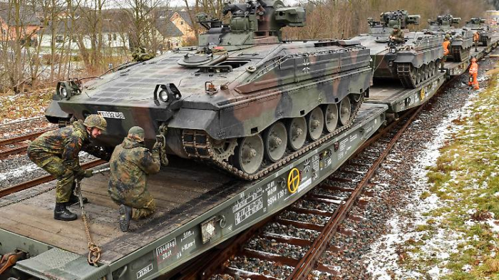   Rheinmetall: 16 "Marder"-Panzer stehen bereit  