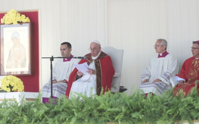   Papst rief alle dazu auf, für den Frieden zwischen Aserbaidschan und Armenien zu beten  