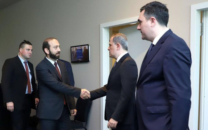 Ceyhun Bayramov Mirzoyanla görüşəcək
Ceyhun Bayramov Mirzoyanla görüşəcək