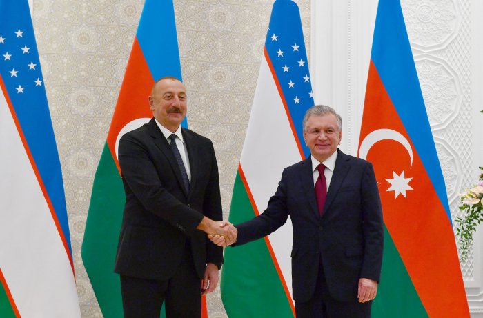  President Ilham Aliyev meets with President of Uzbekistan Shavkat Mirziyoyev in Samarkand  