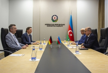 Ministro de Energía de Azerbaiyán se reúne con el embajador alemán