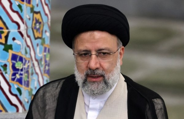    İran prezidentinin rəsmi saytı dağıdılıb   