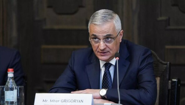  Stellvertretender Ministerpräsident von Armenien reist nach Russland 