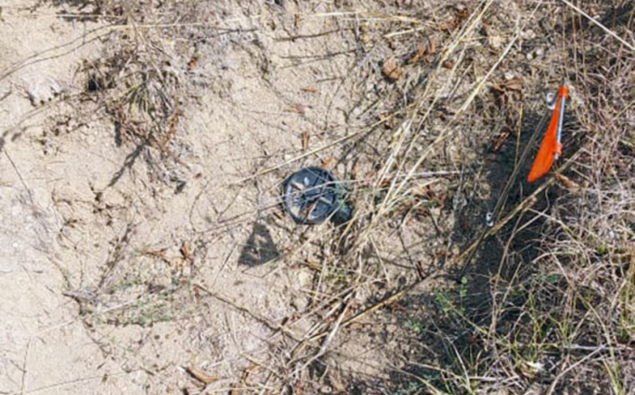  El Ministerio de Defensa de Azerbaiyán descubre minas trampa enterradas por los armenios en Joyalí-  FOTO  
