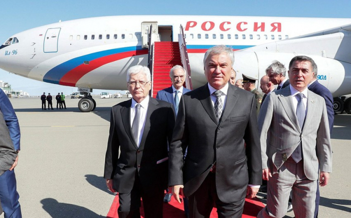  Vorsitzender der russischen Staatsduma ist in Aserbaidschan angekommen - VIDEO