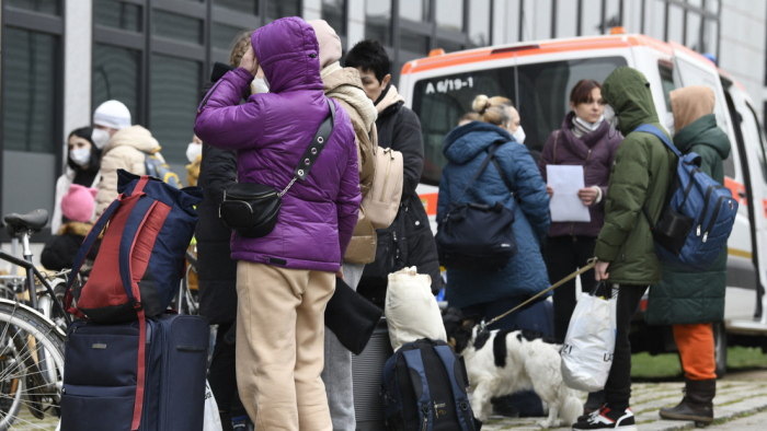 La llegada de refugiados ucranianos eleva la población de Alemania a su máximo histórico