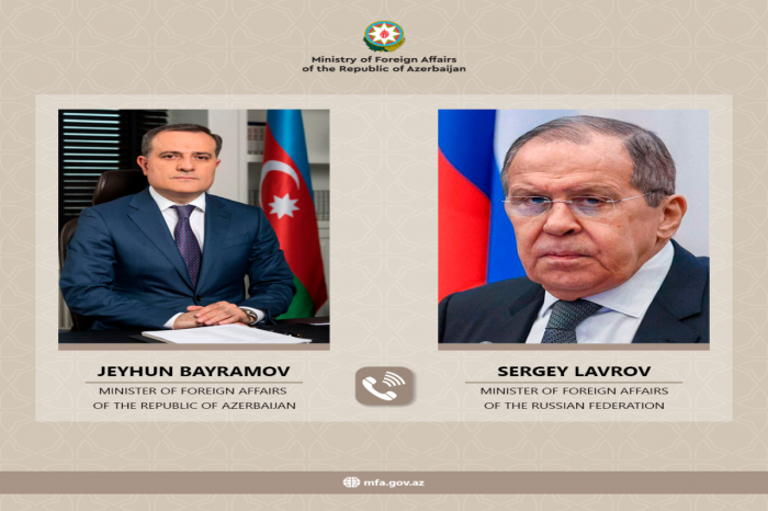 Azerbaijani, Russian FMs discuss bilateral ties in phone conversation