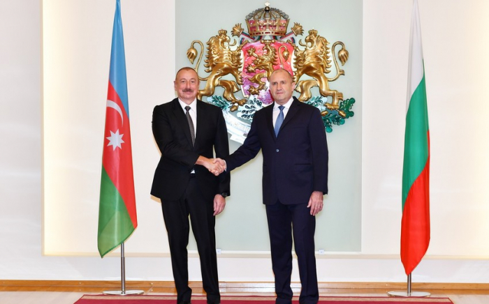   Es gab ein Einzeltreffen zwischen den Präsidenten von Aserbaidschan und Bulgarien  