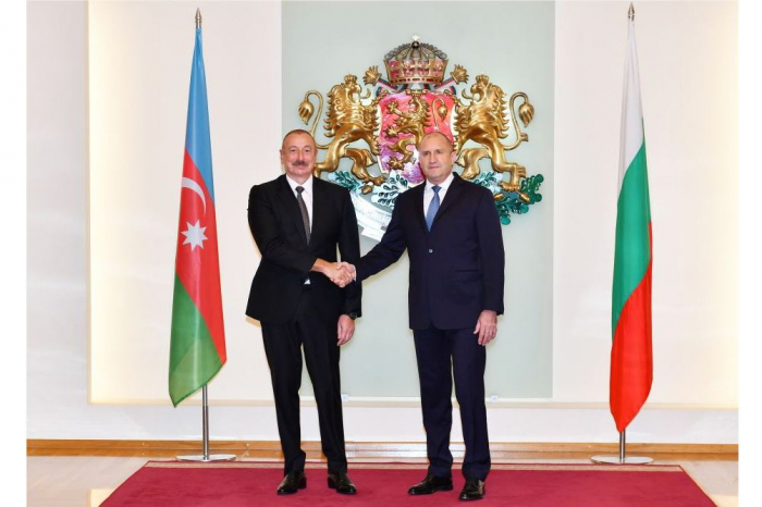  Entretien en tête-à-tête du président azerbaïdjanais Ilham Aliyev avec son homologue bulgare
