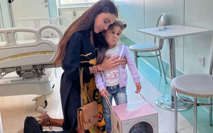Leyla Aliyeva inquires about treatment of children suffering from oncological diseases