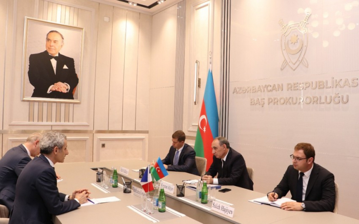  Aserbaidschan und Frankreich vereinbarten, die Untersuchung des Strafverfahrens durchzuführen 