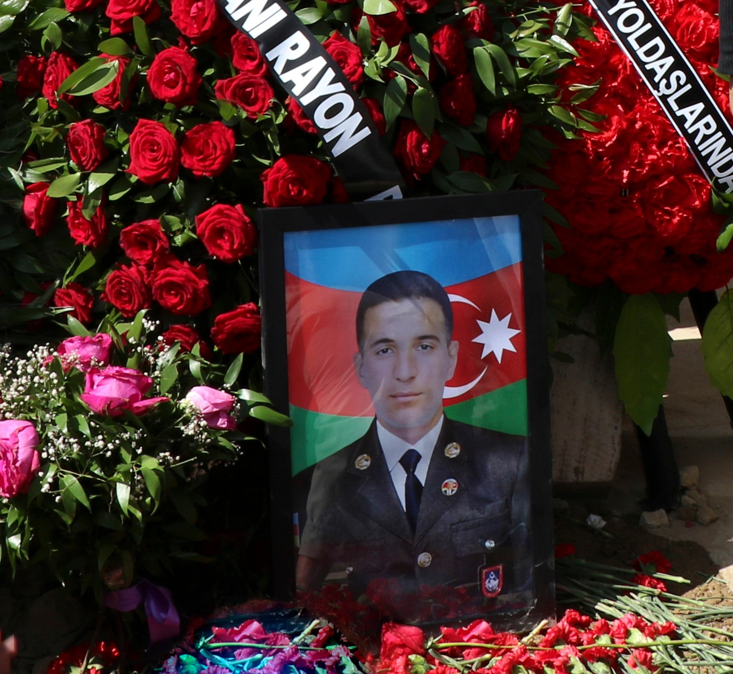 Təhsilini Vətənə dəyişən daha bir şəhid Təhsilini Vətənə dəyişən daha bir şəhid