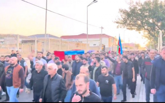  Şəhid Vadim Qocayev və atası dəfn edilib -  VİDEO  