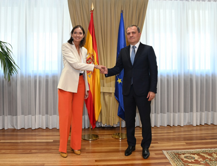   Jeyhun Bayramov traf mit dem spanischen Minister für Industrie, Handel und Tourismus zusammen  