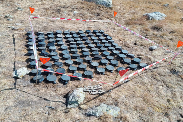 Laçında 100 mina zərərsizləşdirilib Laçında 100 mina zərərsizləşdirilib
