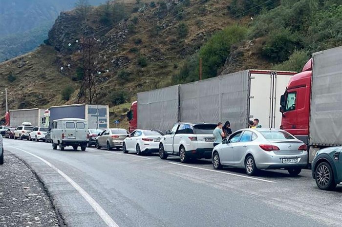Gürcüstan ruslar üçün sərhədi bağlaya bilər  
