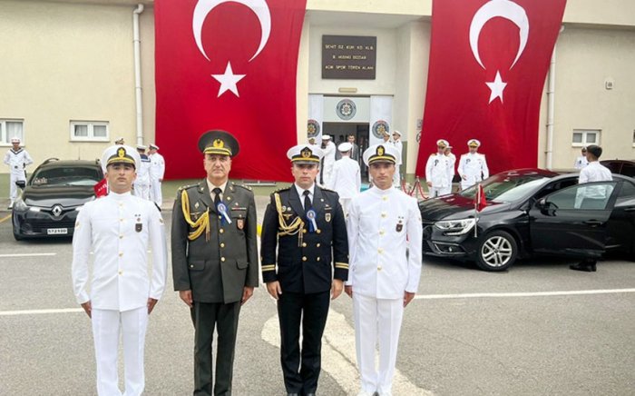 Türkiyədə Azərbaycan hərbçilərinə diplomlar təqdim edilib
