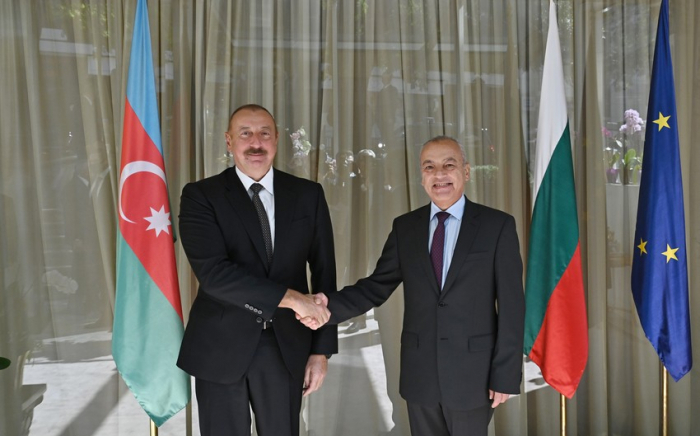   Ofrecen cena en honor del Presidente Ilham Aliyev en Bulgaria  