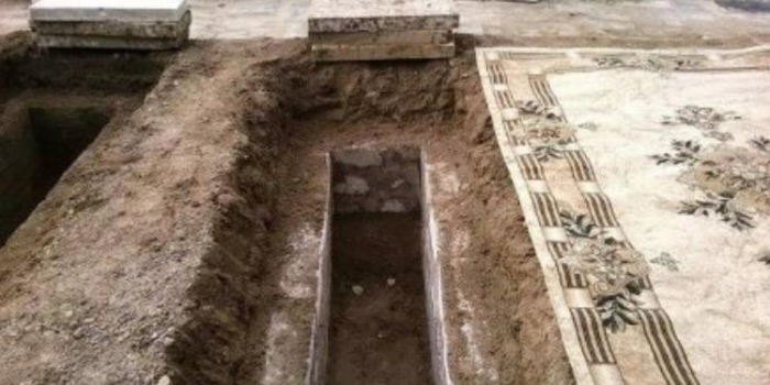      Lerikdə bir kənd yasda:    Altı qadın dəfn edilir   
