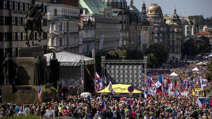 Tens of thousands protest in Prague against Czech government, EU and NATO