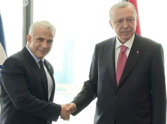     İsrailin Baş naziri Ərdoğanla zarafatlaşdı:    “Pis xatirələrim var, həmişə məğlub edirdilər” 