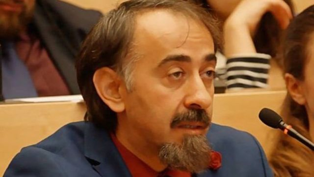    “Heç kimə çılpaq şəklinizi göndərməyin!” -    Xəbərdarlıq        
