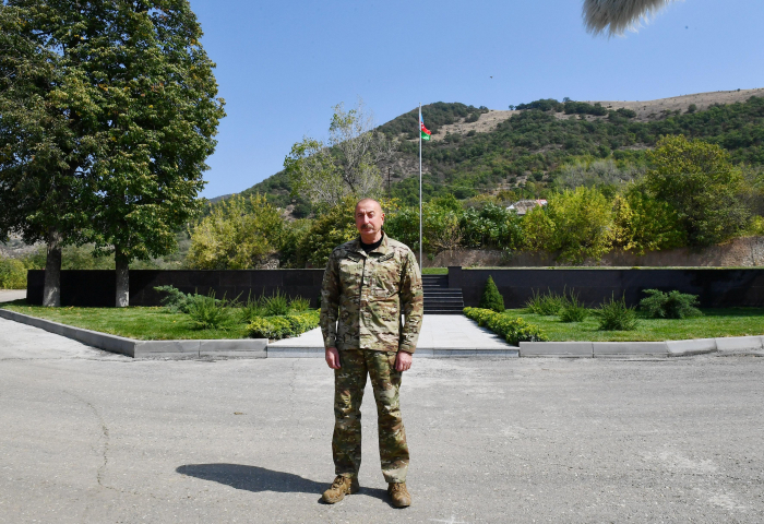 "Gələn ilin sonunda Ermənistan sərhədinə həm dəmir yolunu, həm avtomobil yolunu gətirəcəyik" "Gələn ilin sonunda Ermənistan sərhədinə həm dəmir yolunu, həm avtomobil yolunu gətirəcəyik"