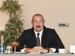  Ilham Aliyev traf sich in Sofia mit Vertretern bulgarischer Geschäftskreise 