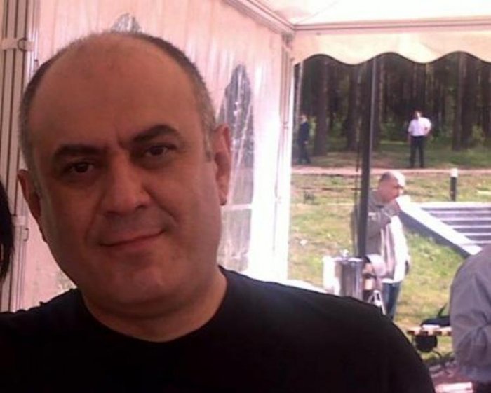     “Uzun müddət gah gülür, gah da ağlayır” -    Həbsdə olan general-mayorla bağlı yeni məlumat         
