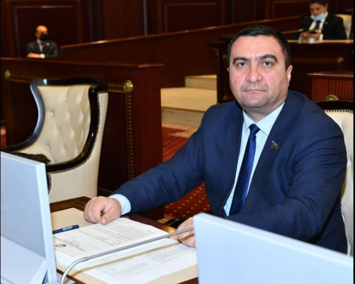 "Əli Kərimli, Arif Hacılı, Gültəkin Hacıbəyli igidlərimizin fədakarlığını aşağılayırlar" - Deputat "Əli Kərimli, Arif Hacılı, Gültəkin Hacıbəyli igidlərimizin fədakarlığını aşağılayırlar" - Deputat
