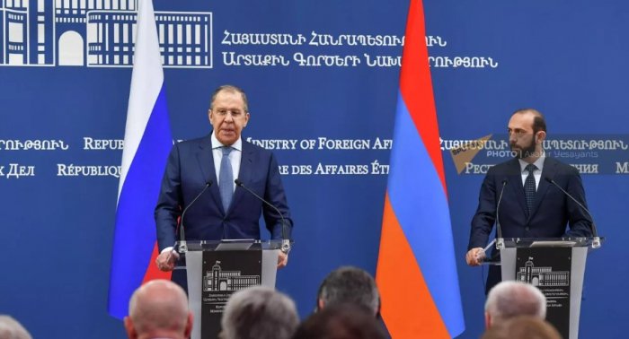  Lavrov Mirzoyanla Qarabağı müzakirə edib 