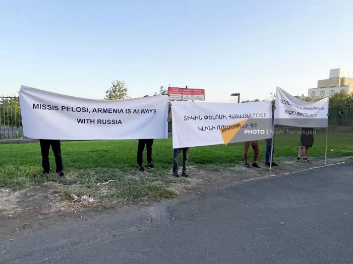 “Ermənistan həmişə Rusiya ilə birlikdə olacaq” -  Pelosiy