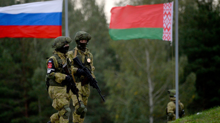  Pourquoi la Russie et la Biélorussie déploient-elles un groupe conjoint de troupes près des frontières de l