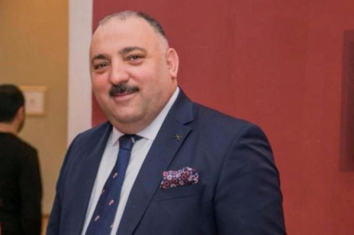 “Molla mikrofonla dedi ki, yasın sponsoru filan hacıdır”
“Molla mikrofonla dedi ki, yasın sponsoru filan hacıdır”