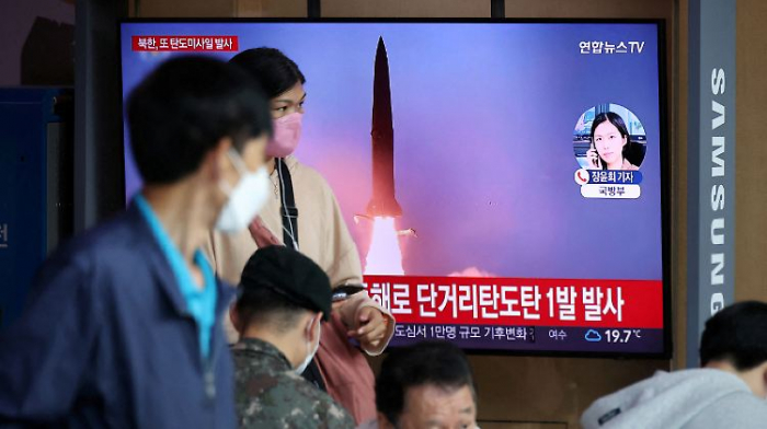   Nordkorea schießt Rakete über Japan hinweg  