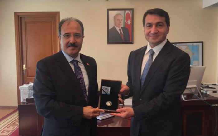   Botschafter der Türkei in Aserbaidschan traf sich mit Hikmet Hajiyev  