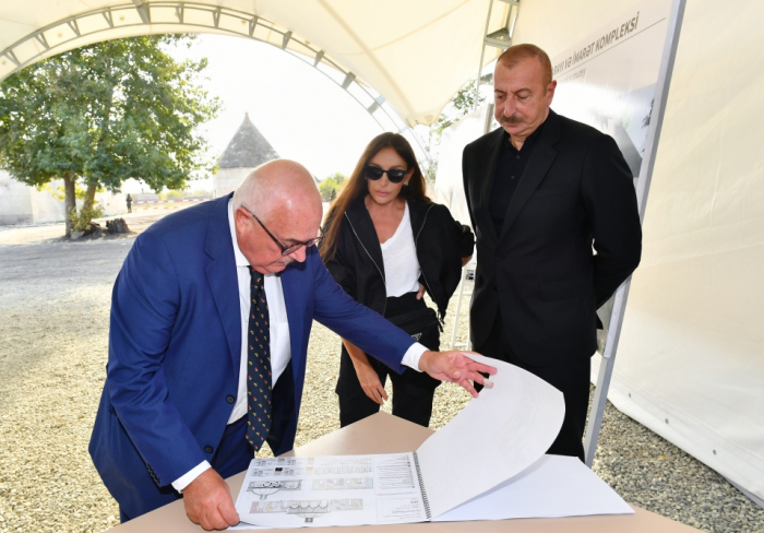   Aghdam: le président Aliyev et son épouse visitent le complexe Imaret et inaugurent le mausolée de Khourchidbanou Natavan  