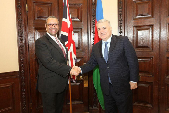  Aserbaidschanischer Botschafter traf sich mit dem britischen Außenminister - FOTOS