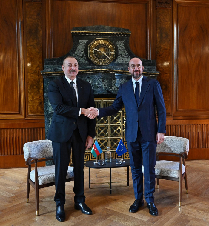     Ilham Aliyev:   „Aserbaidschan unterstützt das Brüsseler Format“  