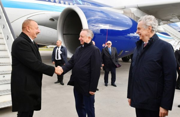  Ilham Aliyev termine sa visite de travail en Russie 