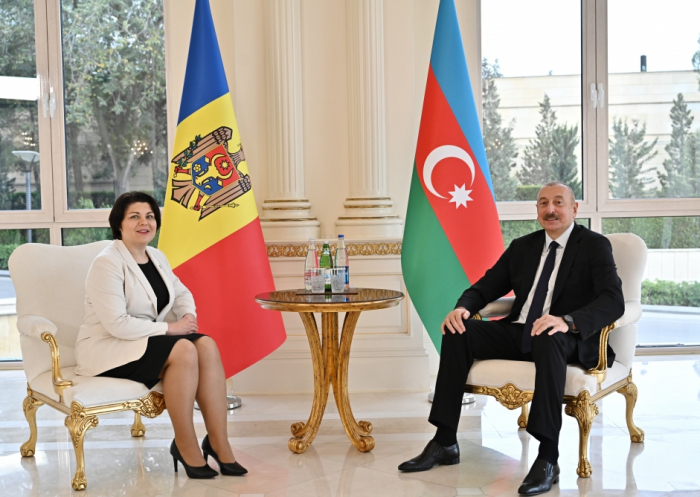 Prezident Moldovanın Baş naziri ilə təkbətək görüşüb - YENİLƏNİB Prezident Moldovanın Baş naziri ilə təkbətək görüşüb - YENİLƏNİB