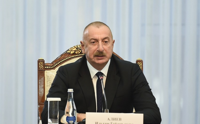  Ilham Aliyev dankte Sadyr Japarov für die Einladung zum Staatsbesuch in Kirgistan 