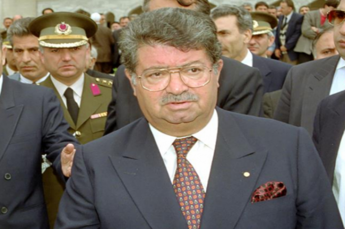    Dəmirəllə əsgərliyə getdi, Türkiyədə möcüzə yaratdı, "Təzəpir"də namaz qıldı -    ONU TANI        
