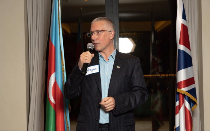   Botschafter:  „Seit der Wiederherstellung der Unabhängigkeit ist Großbritannien mit Aserbaidschan zusammen“ 